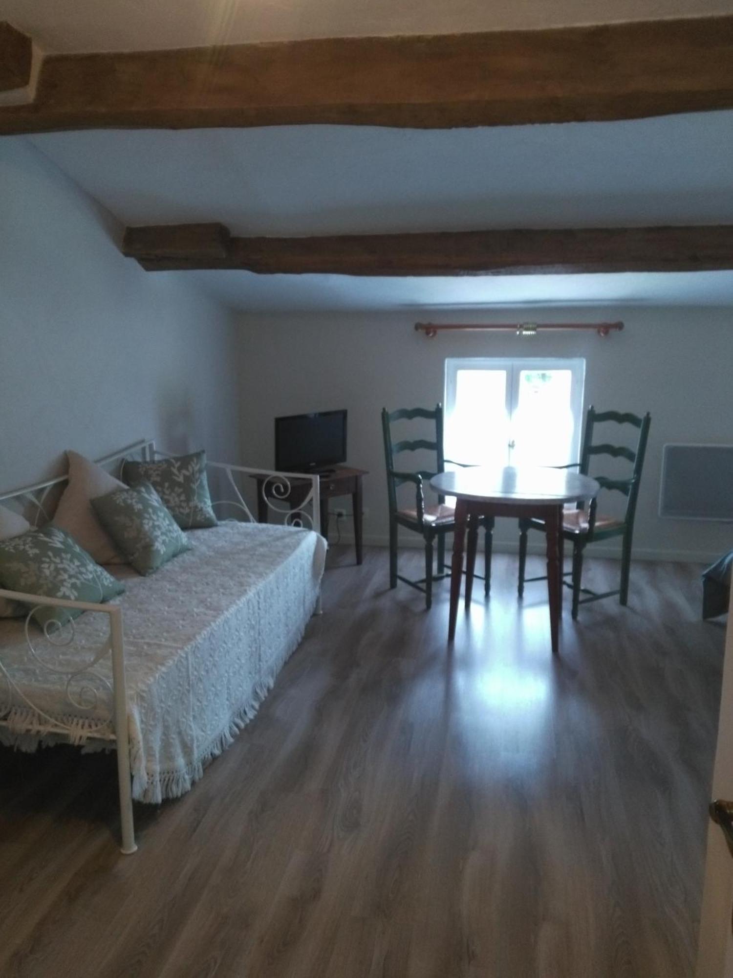 Maison D'Hotes La Chabanaise - Marais Poitevin Cramchaban Kamer foto